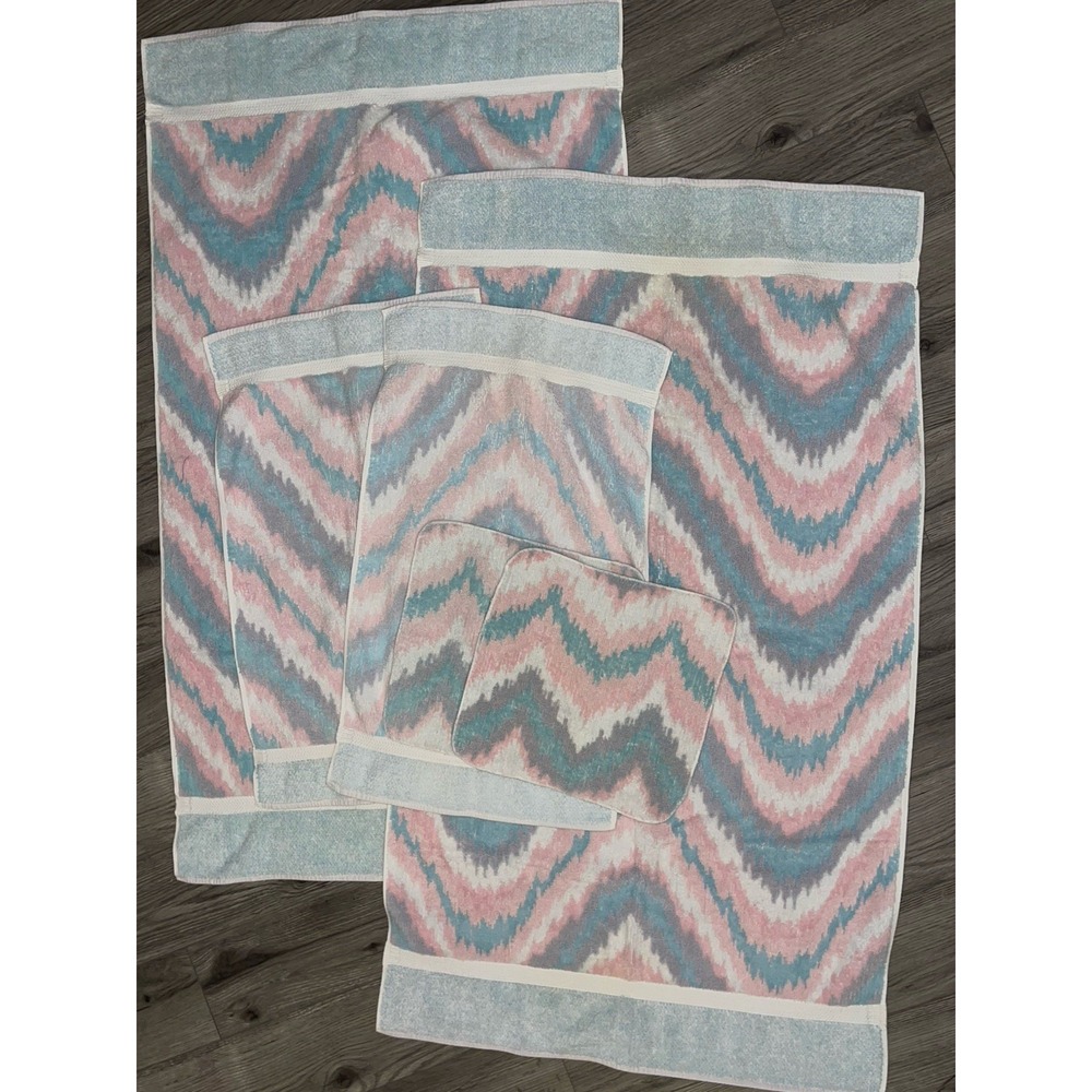 Vintage Towel Set Of‎ 6 Abstract Chevron Print Pink Blue & White